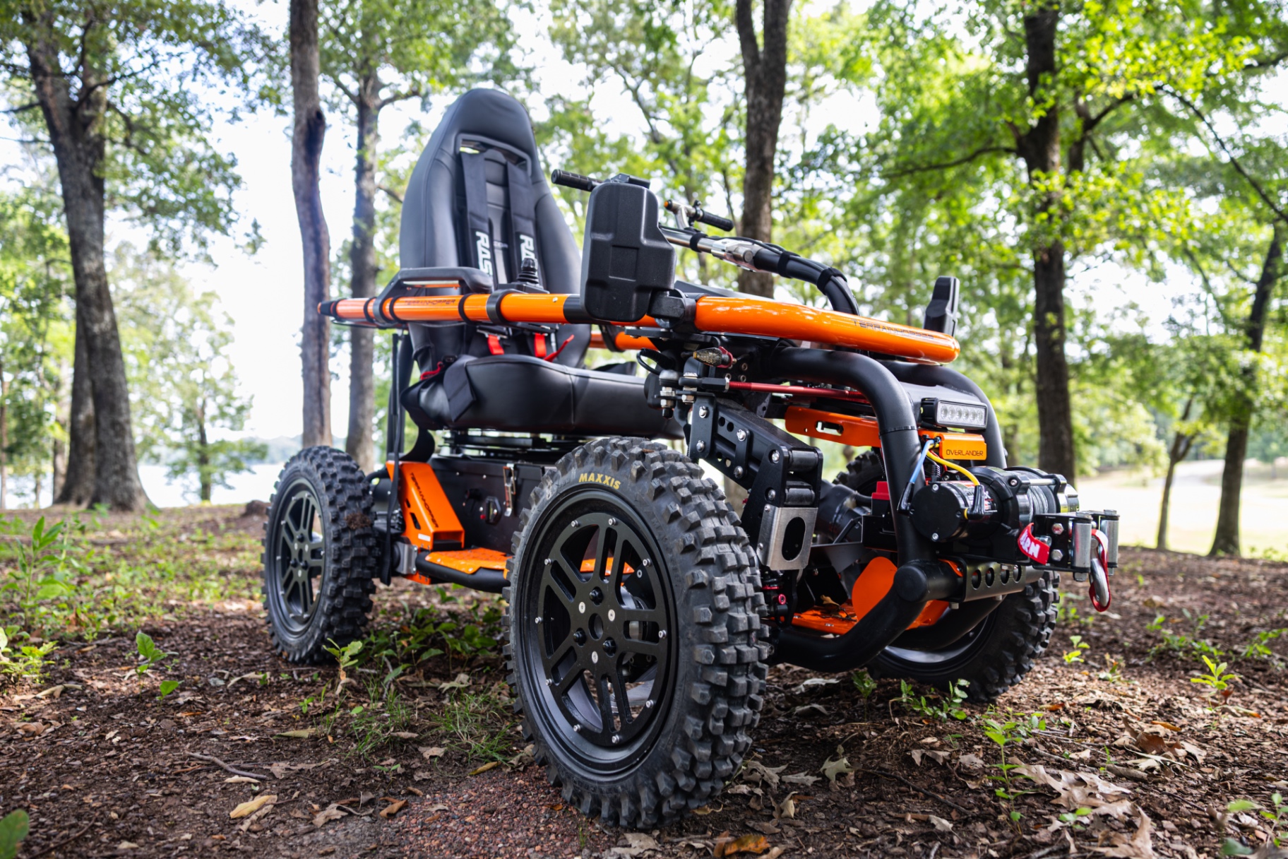 All-terrain mobility machine