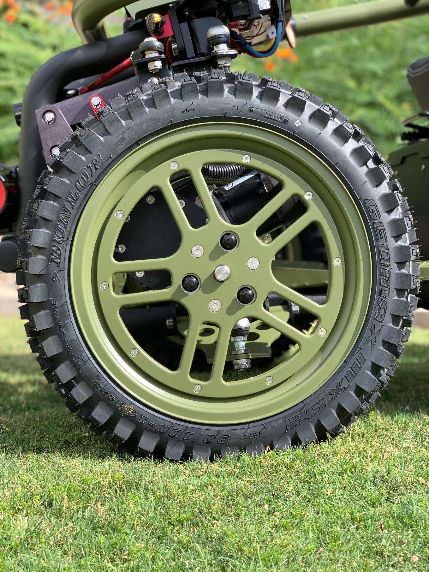 Olive Wheel Detail